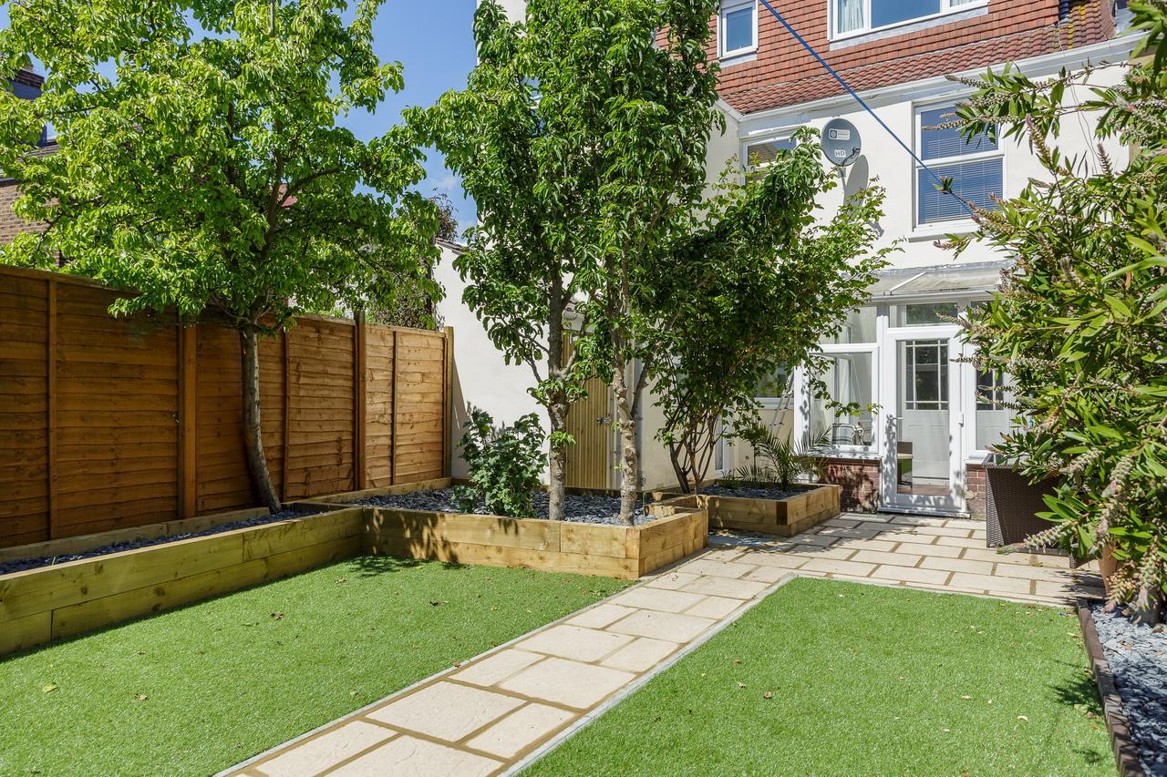 Stopover At Orchard Garden Apartment With Great Outdoor Space Portsmouth Buitenkant foto