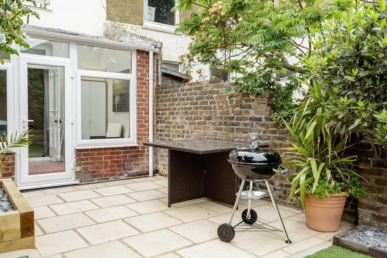 Stopover At Orchard Garden Apartment With Great Outdoor Space Portsmouth Buitenkant foto
